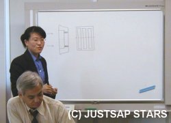 発表をしている新堀さん